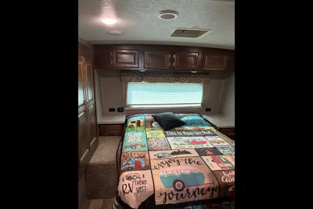 Forest River Rockwood Ultra Lite 2609WS Travel Trailer