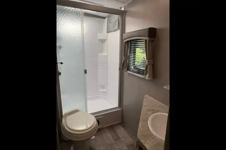 Forest River Rockwood Ultra Lite 2609WS Travel Trailer