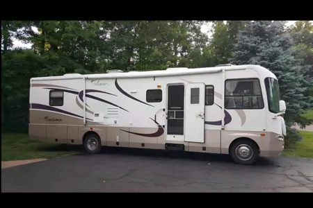 Albert's Coachmen Aurora Class A