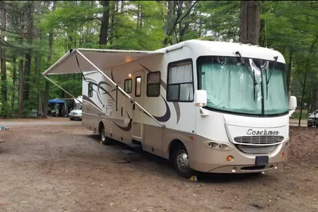 Albert's Coachmen Aurora Class A