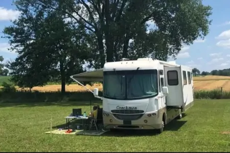 Albert's Coachmen Aurora Class A