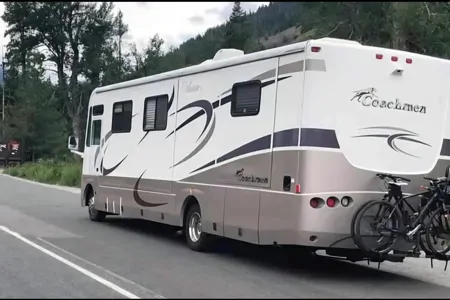Albert's Coachmen Aurora Class A