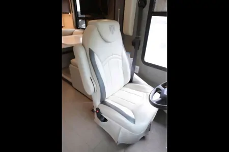 The Palazzo Royale – Luxury Diesel Class A