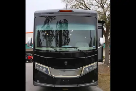 The Palazzo Royale – Luxury Diesel Class A