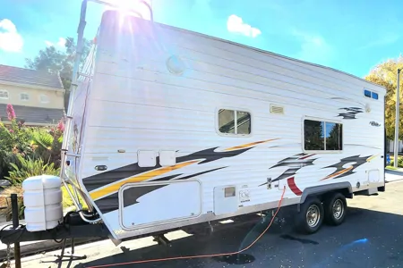 Jaime's Eclipse RV Attitude 21AK Toy Hauler