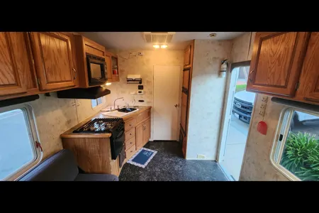 Jaime's Eclipse Attitude 21AK Toy Hauler