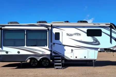 2022 Grand Design Solitude: High-End Comfort