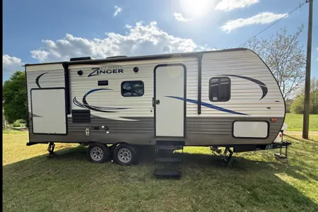 Sherry and Scott’s  Keystone Zinger 225RB Travel Trailer