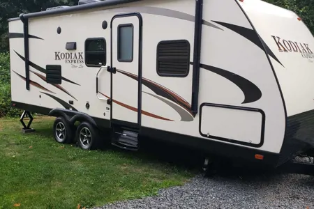 Trey's Dutchman  Kodiak Travel Trailer