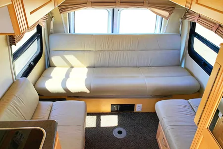 2009 Pleasure Way - 20 ft tiny home on wheel - with solar