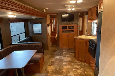 Roomy Bunkhouse Family Trailer