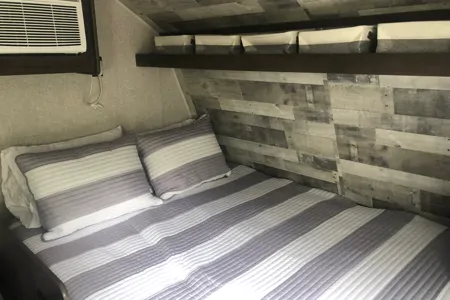 C & E’s Cozy Camper