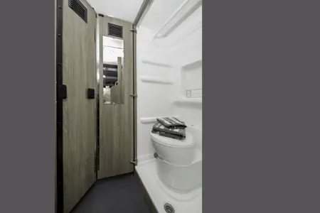 Winnebago Solis - The Boondocking King! From Beach Adventures to Ski Slopes!