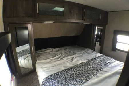 Kodiak Ultralite 240bhsl Travel Trailer - (AB Wildfires - Emergency Shelter Offering)