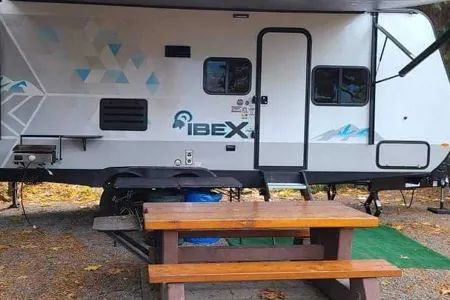 Bryon's Forest River Ibex  20bhs Travel Trailer