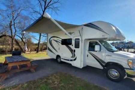 RV Trippin - "Eleanor" - Thor Freedom Elite
