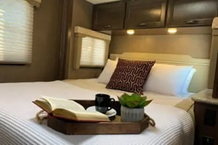 RV Trippin - "Eleanor" - Thor Freedom Elite