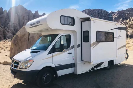 Travis's Thor Freedom Elite Mercedes Sprinter Diesel Class C