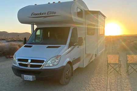 Travis's Thor Freedom Elite Mercedes Sprinter Diesel Class C