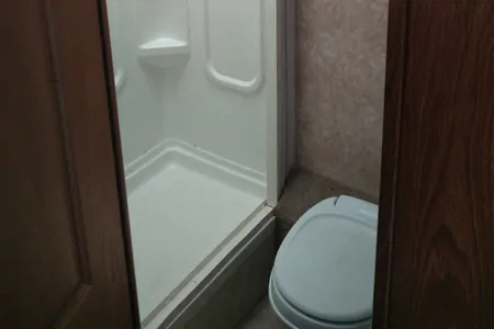 Class C Thor with bike/motorcycle stand 24 feet +option to rent motorcycle -sleeps up to 6