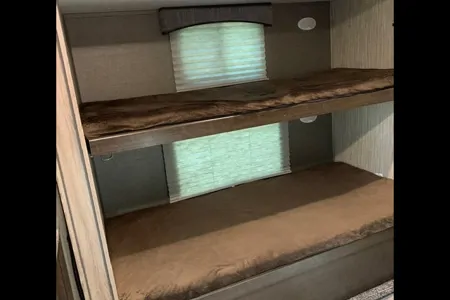 2019 HEARTLAND SUNDANCE XLT WITH TWO SEPARATE BEDROOMS!!