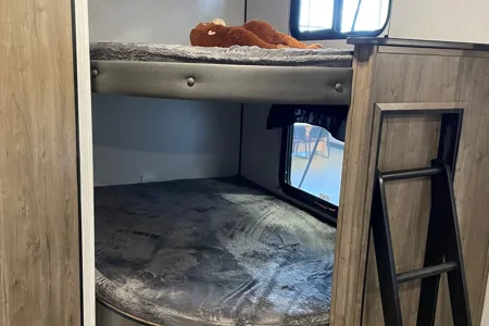 2021 Pioneer BH270 Travel Trailer