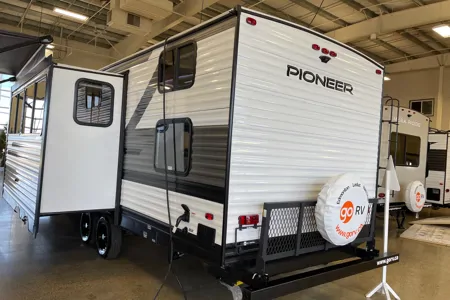 2021 Pioneer BH270 Travel Trailer