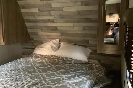 Richard's 270 zinger Lite by Crossroads  270 zinger Lite  Travel Trailer