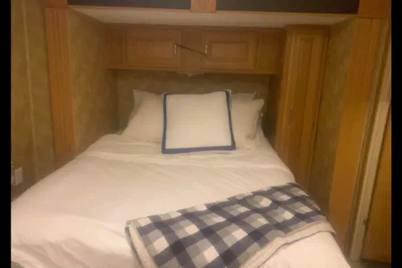 Donna's Keystone Laredo 32 RS Fifth Wheel 