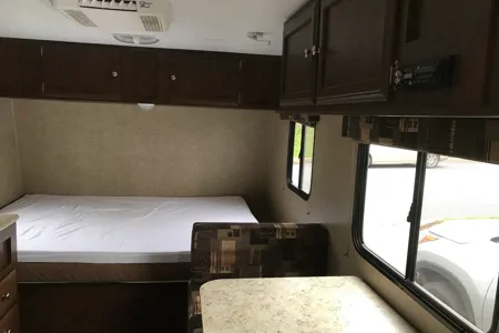 Belle petite roulotte 16 pi, pas trop pesante