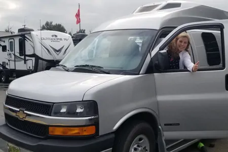 Karin's 2014 ROADTREK RANGER Class B