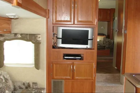 Holiday Rambler Savoy LX