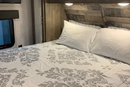 Brand New Dutchmen 2910 bhs Travel Trailer