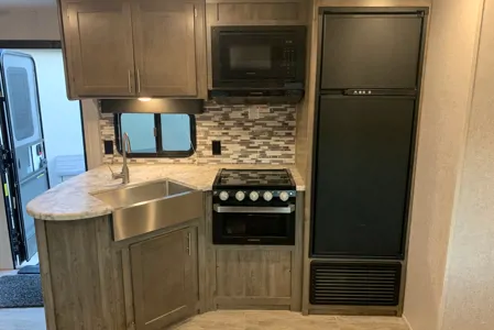 Brand New Dutchmen 2910 bhs Travel Trailer