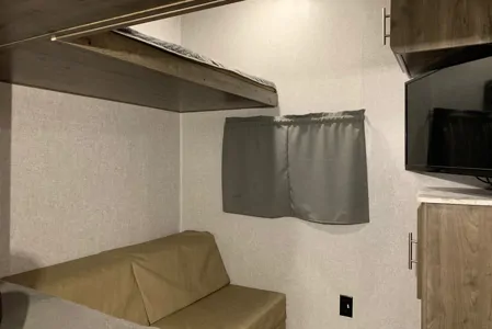 Brand New Dutchmen 2910 bhs Travel Trailer