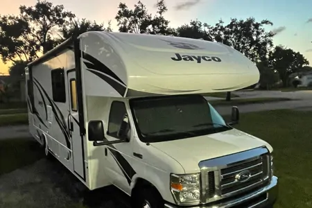 DIERLYS's Jayco REDHAWK Class C