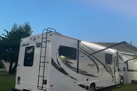 DIERLYS's Jayco REDHAWK Class C
