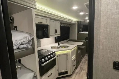 DIERLYS's Jayco REDHAWK Class C