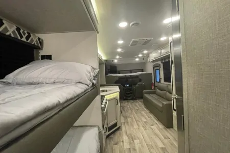 DIERLYS's Jayco REDHAWK Class C