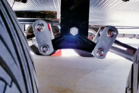 RADIANCE Travel Trailer / Sleep 9 / Bunk Beds