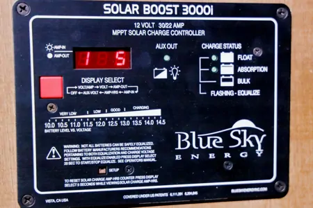 RADIANCE Travel Trailer / Sleep 9 / Bunk Beds