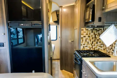 Winnebago Fuse 23T Class C