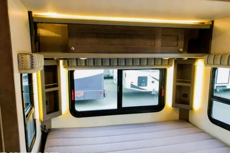 Winnebago Fuse 23T Class C