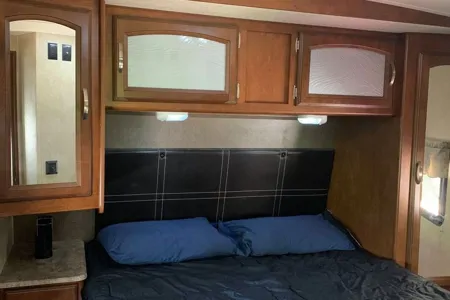 Coonhound RV 300BH Hemisphere  Travel Trailer 37  ft