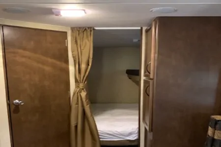 Daniel's Northland 28 DBSS Travel Trailer