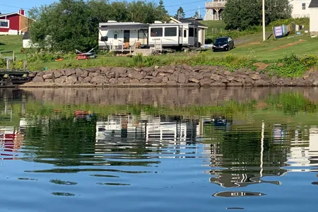 Glamp, kayak and technology with an ocean view