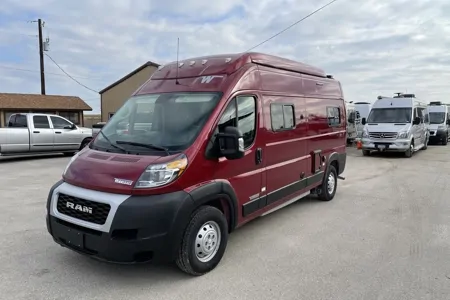 Winnebago Solis  - all you need Penthouse on Wheels (sleeps 6) ready for adventure!