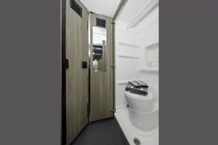 Winnebago Solis  - all you need Penthouse on Wheels (sleeps 6) ready for adventure!