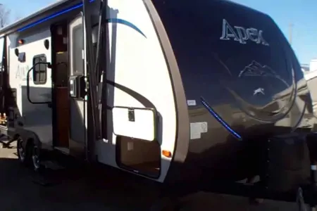 Beautiful Apex trailer for rent