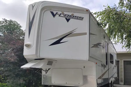 Shirley's Forest River V-Cross Fifth Wheel